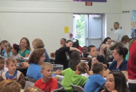 a picture of mothers and their children at the walnut st elementary school mothers program