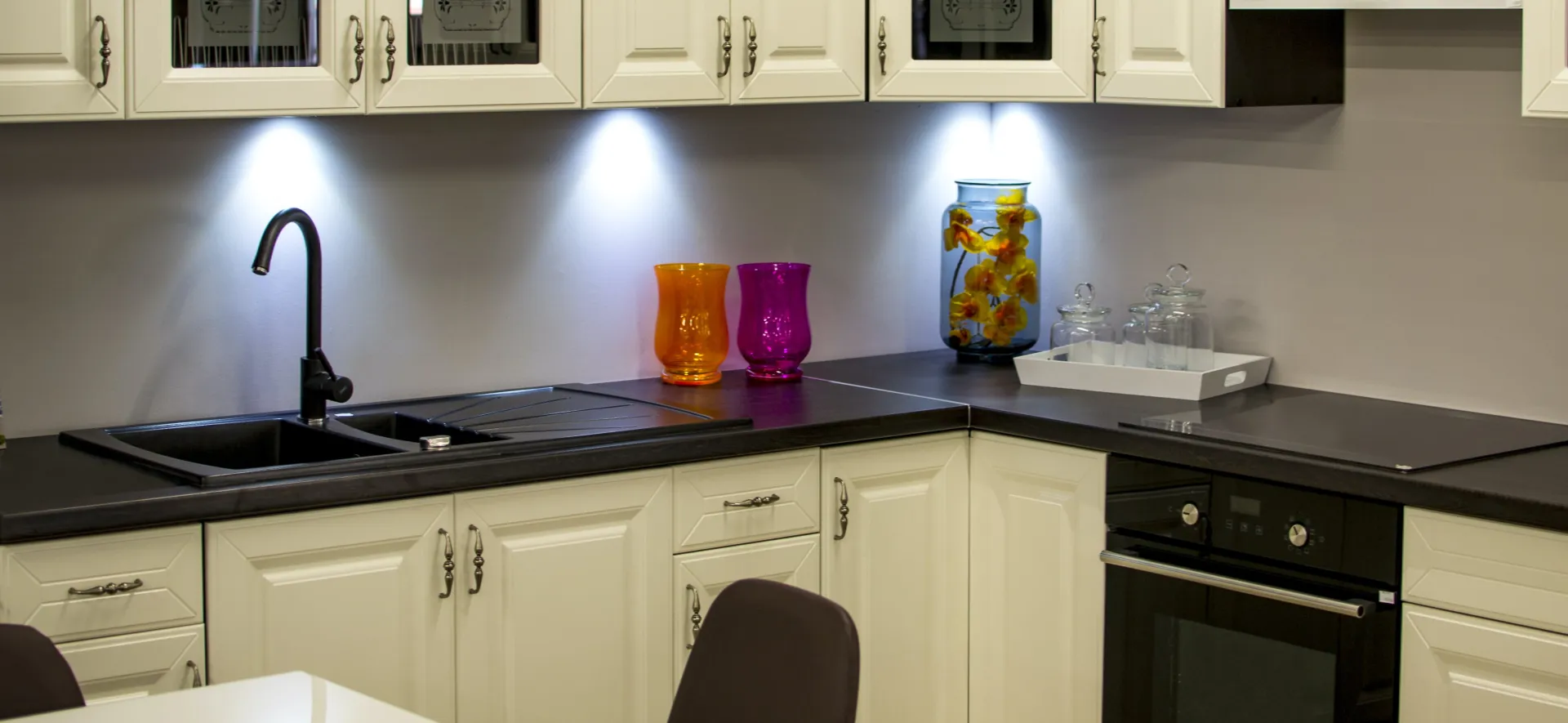 White Kitchen Cabinet