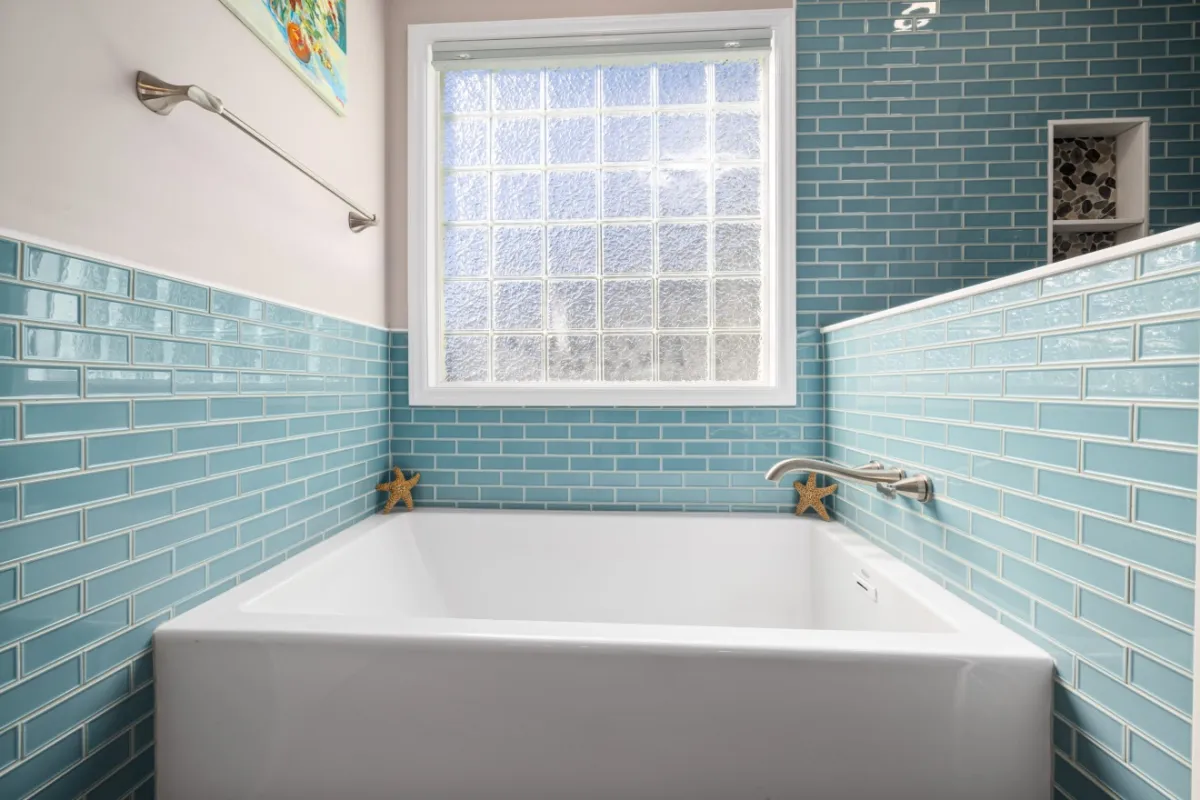 Newlook Double Glazing Limited logo