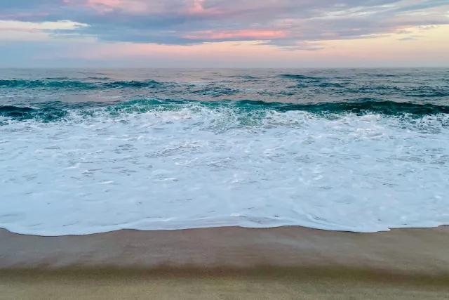Long Island ocean beaches, snug and scenic hideaway where I create health content.