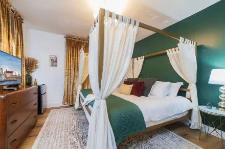 Verde room with private balcony at Casa de Teo Boutique Inn in St. Augustine
