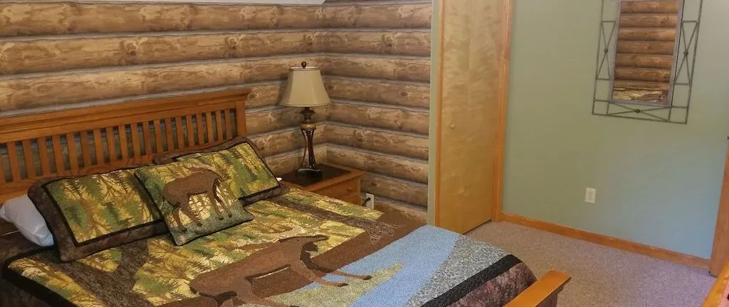 Laughing Moose Lodge - Photo 2